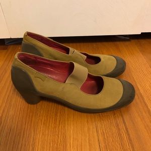 Camper Heels